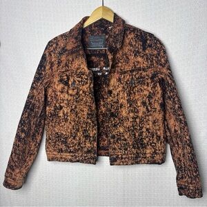 Levi's Women's Distressed Black and Brown Jean Jacket‎